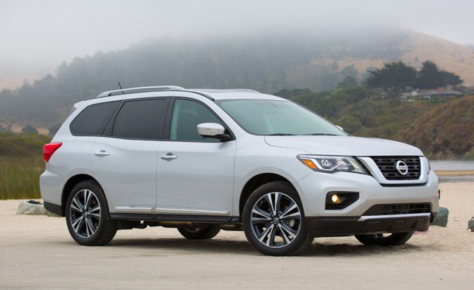 2018 Nissan Pathfinder Pros and Cons