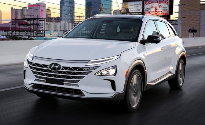 Fuel Cell-Powered Hyundai NEXO Claims ‘World’s Best Driving Range’