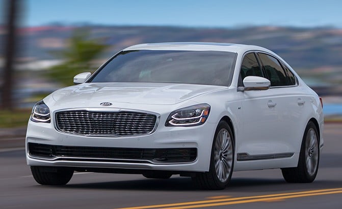 2019 Kia K900 Aims to Deliver a New Standard for Luxury