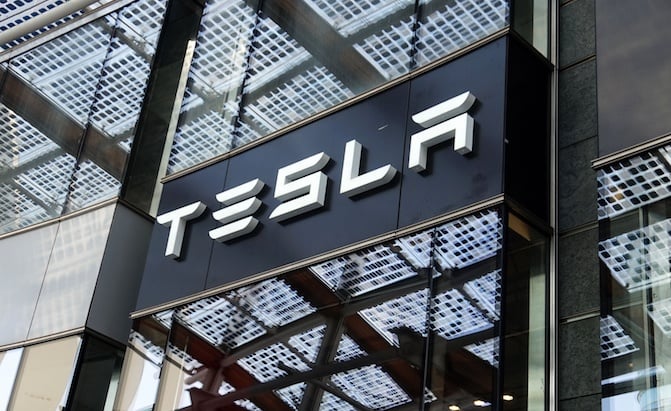Court Rules in Tesla’s Favor in Ontario EV Subsidies Case