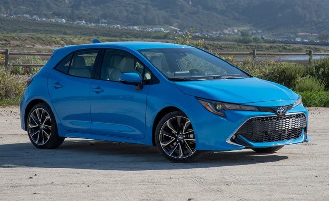 2019 Toyota Corolla Price to Start at $20,910 for Six-Speed Manual