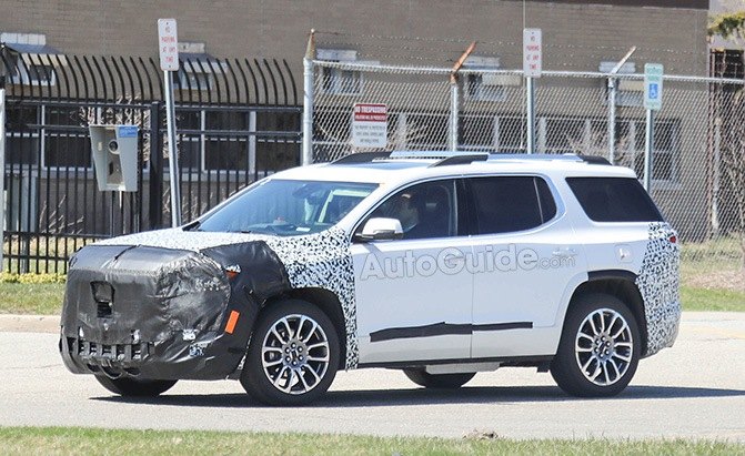 2020 GMC Acadia Spied Testing its Mid-Cycle Refresh