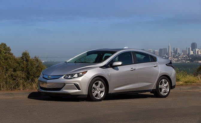 2019 Chevrolet Volt Debuts With Faster Charging, New Infotainment