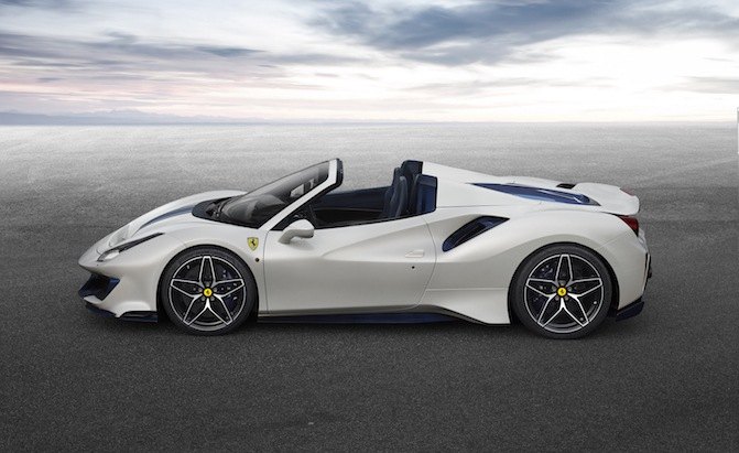 The Ferrari 488 Pista Spider is Even Lighter Than the Hardtop