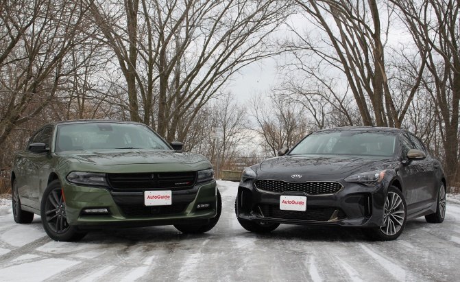 2019 Kia Stinger vs Dodge Charger Comparison