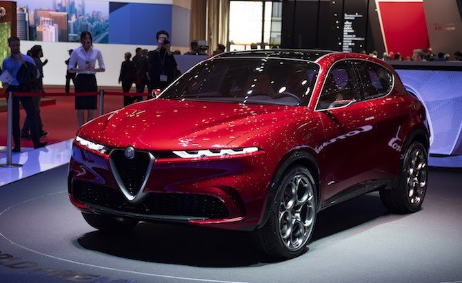 Alfa Romeo Tonale Concept is Italy’s Take on a Tiny Hybrid Crossover