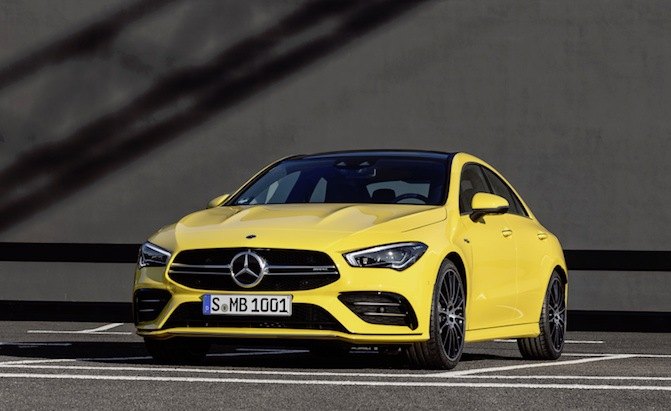 New Mercedes CLA 35 AMG Lands With 302 HP 2.0L Turbo and AWD