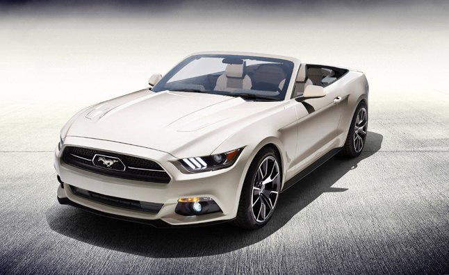  El Turbo Pony Car de Ford se llamará 'Mustang EcoBoost' » AutoGuide.com Noticias