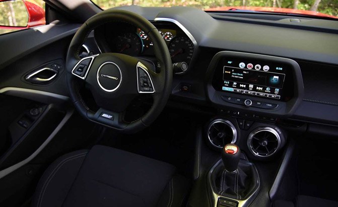2016-Chevrolet-Camaro-1SS-Interior