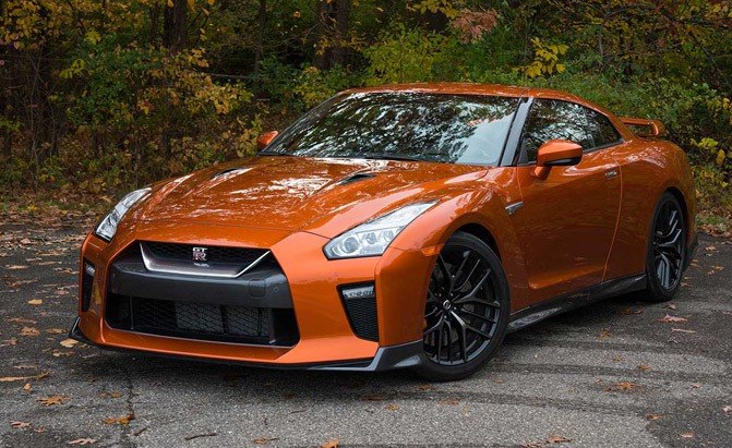 Nissan GT-R updated for 2017