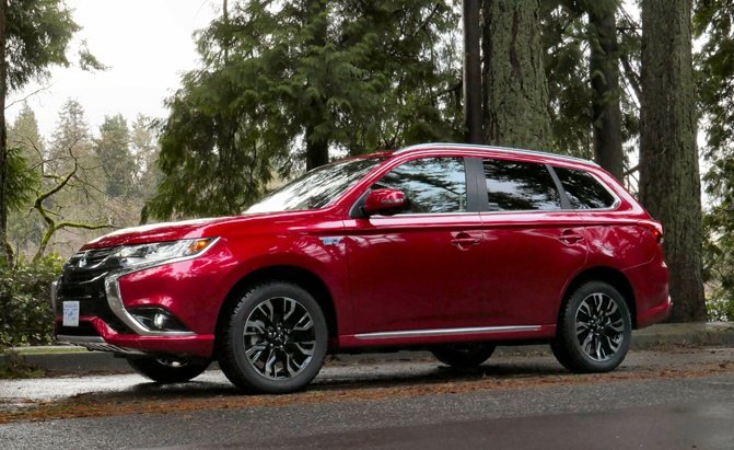 2018 Mitsubishi Outlander PHEV Review and First Drive