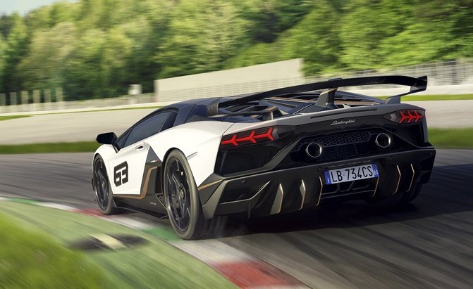 Confirmed: Lamborghini Aventador SVJ Roadster On the Way