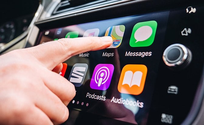 Built-in CarPlay and Android Auto Function into Car Head Unit 