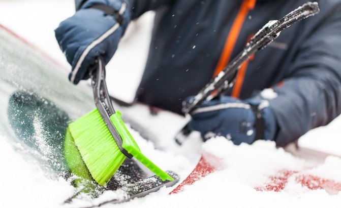 MotoDia S1 Ice Eater Snow Brush and Scraper 