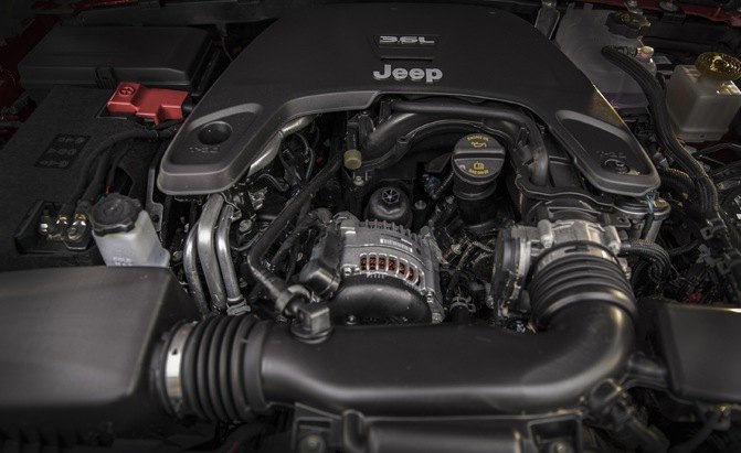2020 Jeep® Gladiator 3.6 Liter Pentastar V-6 engine
