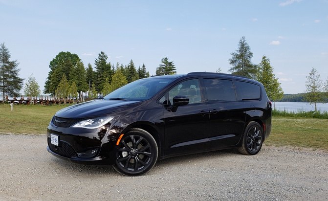 2019 Chrysler Pacifica Review