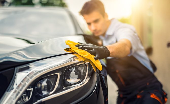 Here are AutoGuide's picks for the best car towels for detailing your vehicle.
