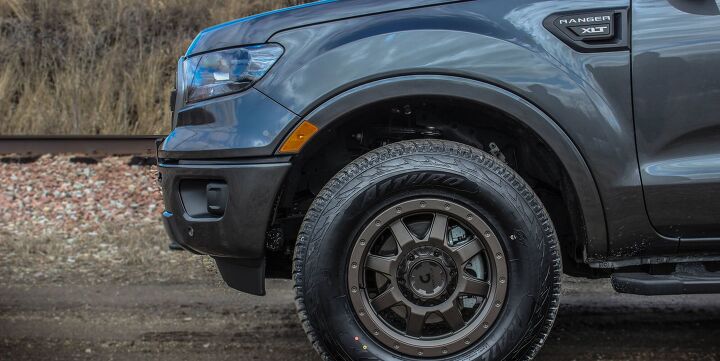The Atturo Trail Blade A/T’s 3-ply sidewall delivers plenty of load support and rugged durability.