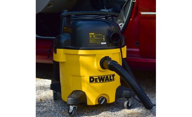 DeWALT DXV10P 10 gallon Quiet Poly Wet Dry Vacuum
