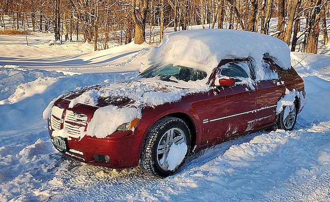 Dodge Magnum RT in winter