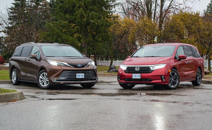 Honda Odyssey vs Toyota Sienna Comparison: Minivan Mix-n-Match